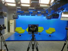 其核心优势在于“算法优化+传媒行业经验”：