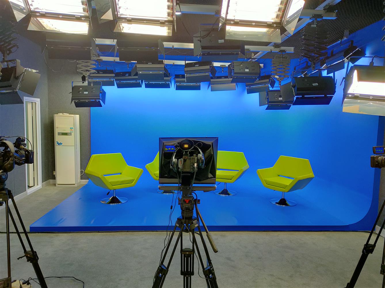 利雅得胜利仅转会费就已投入4.14亿欧元