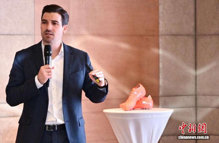 北京论坛：胡安·弗洛里特强调最好的培训就是比