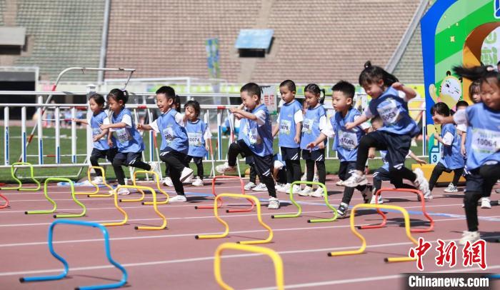 萌宝激战运动场，第四届山西少儿体育周在太原